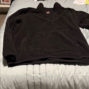 Black Fleece Pullover Sweater - Unbranded
